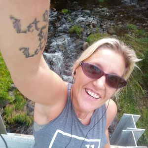 Meet your Posher, Traci